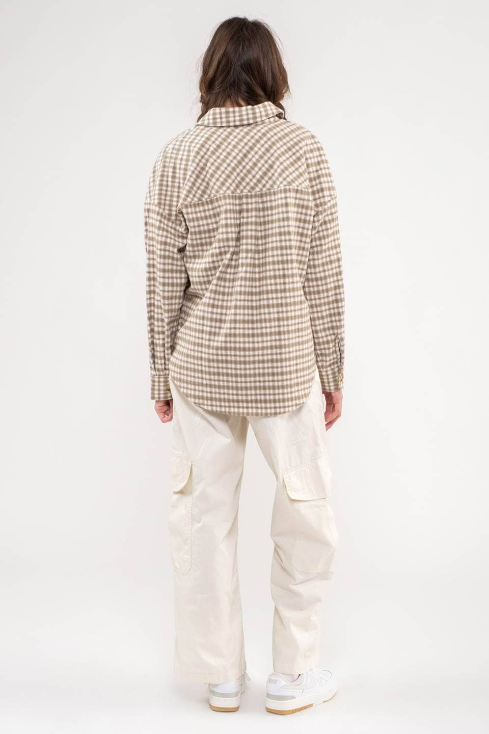 RELAXED CONTRAST PLAID SHACKET: GREY MULTI