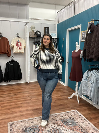 Atwell Essential Crewneck Sweater