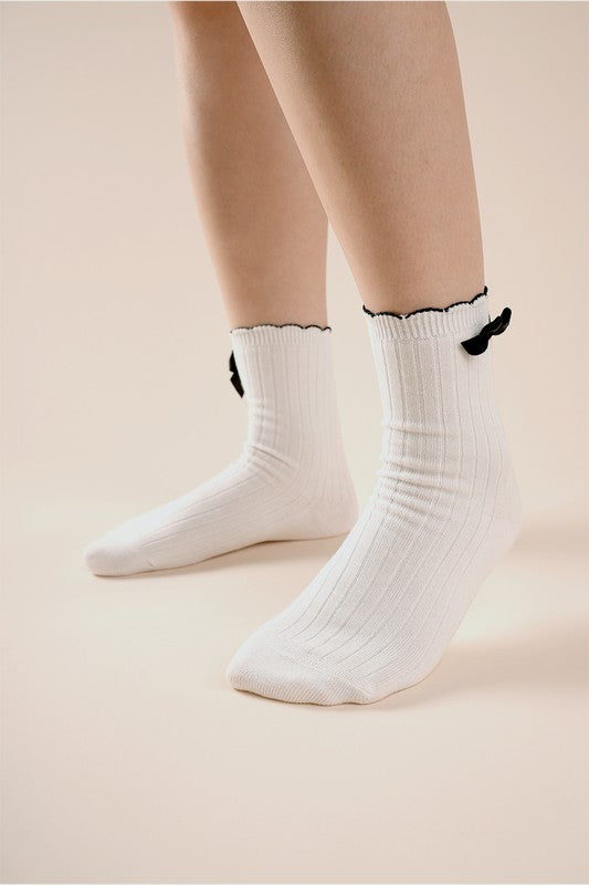 Side Bow Crew Socks